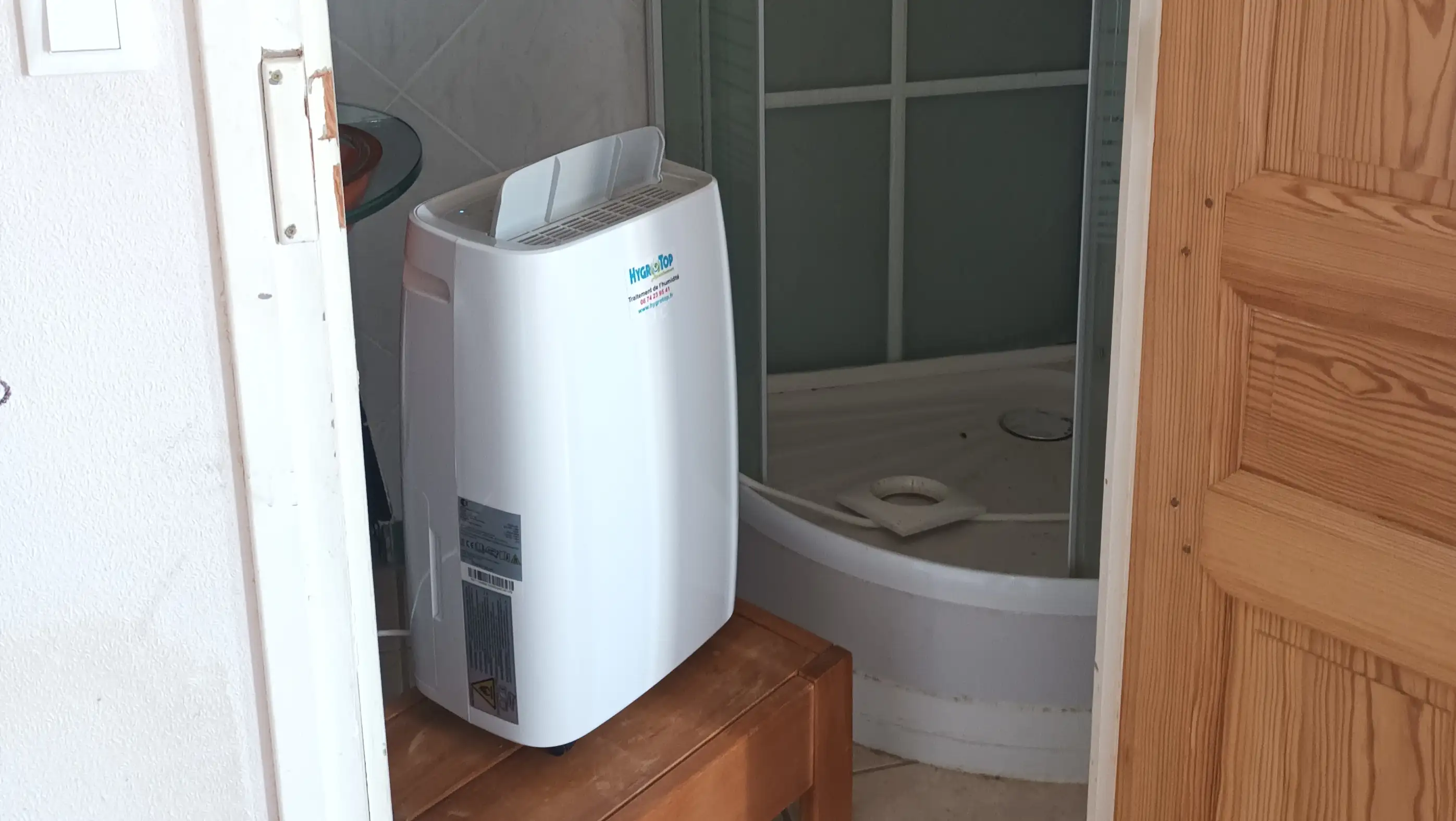 Déshumidificateur de chantier à condensation utilisé par MURSAIN après un dégât des eaux